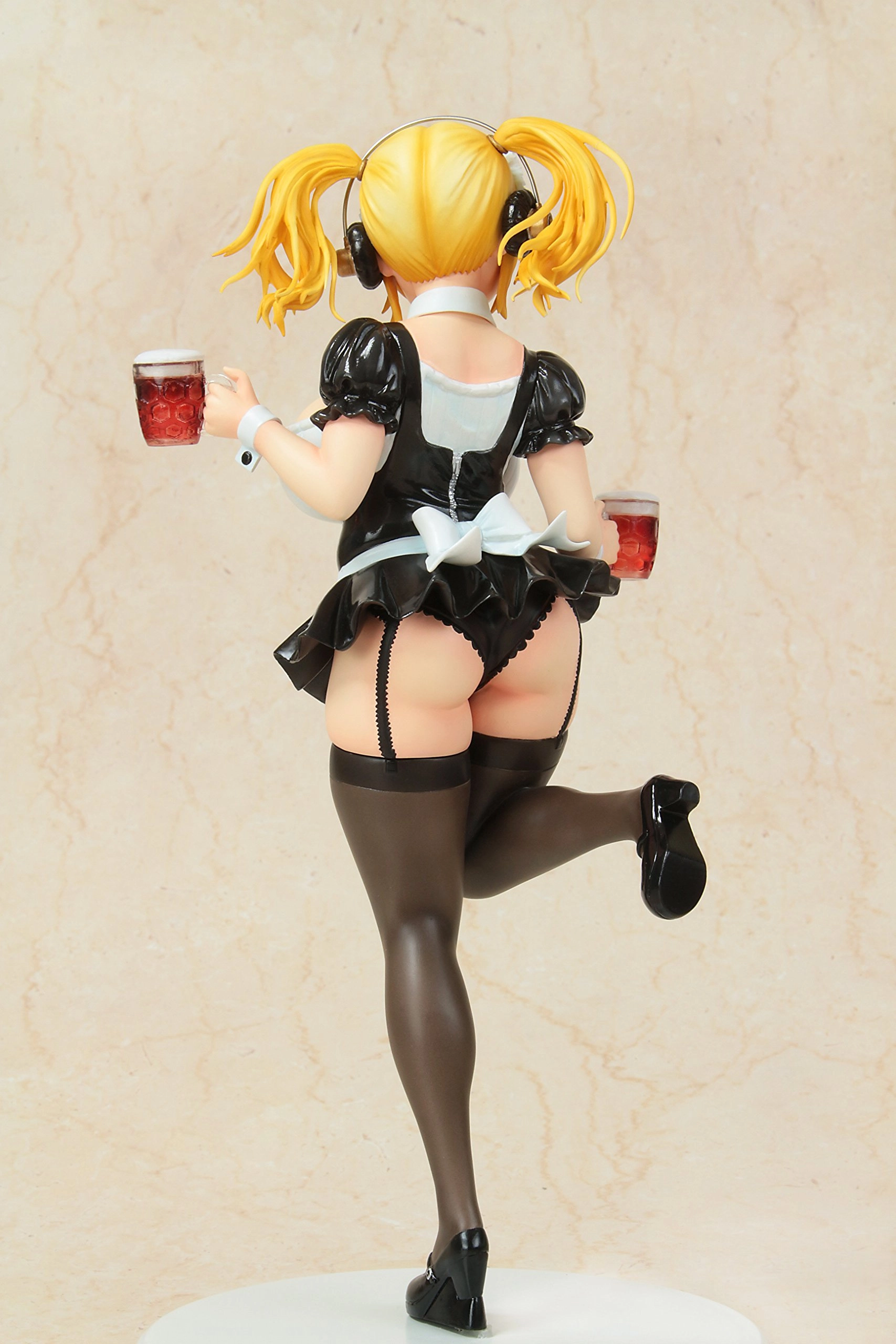 ふるいちオンライン - すーぱーぽちゃ子 ビアメイドVer. 1/6 完成品