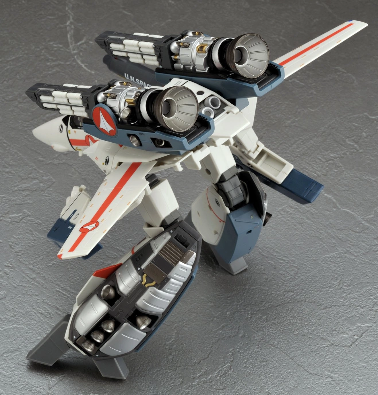 ふるいちオンライン - やまとマクロスシリーズ 1/60 完全変形 VF-1J