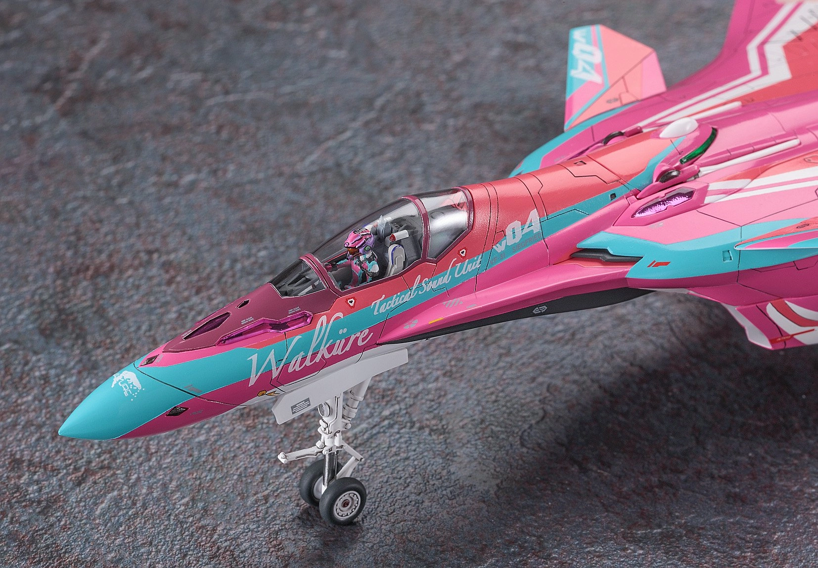 ふるいちオンライン - 1/72 VF-31C ジークフリード “マキナ・中島