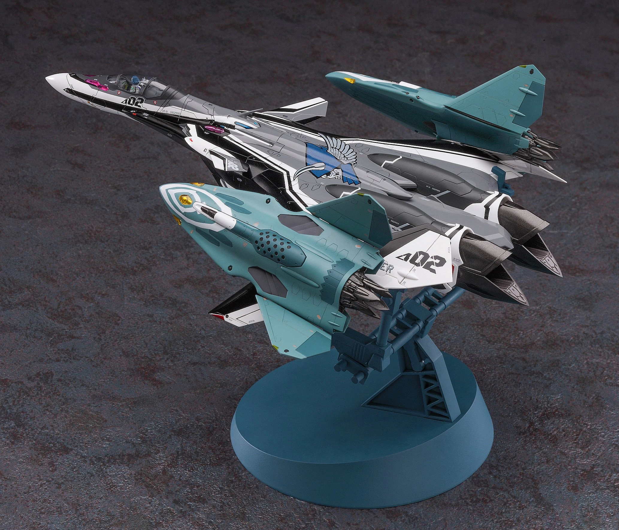 ふるいちオンライン - 1/72 VF‐31F ジークフリード メッサー機/ハヤテ